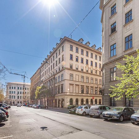 Freedom Apartment Near Parlament With Ac Budapest Esterno foto
